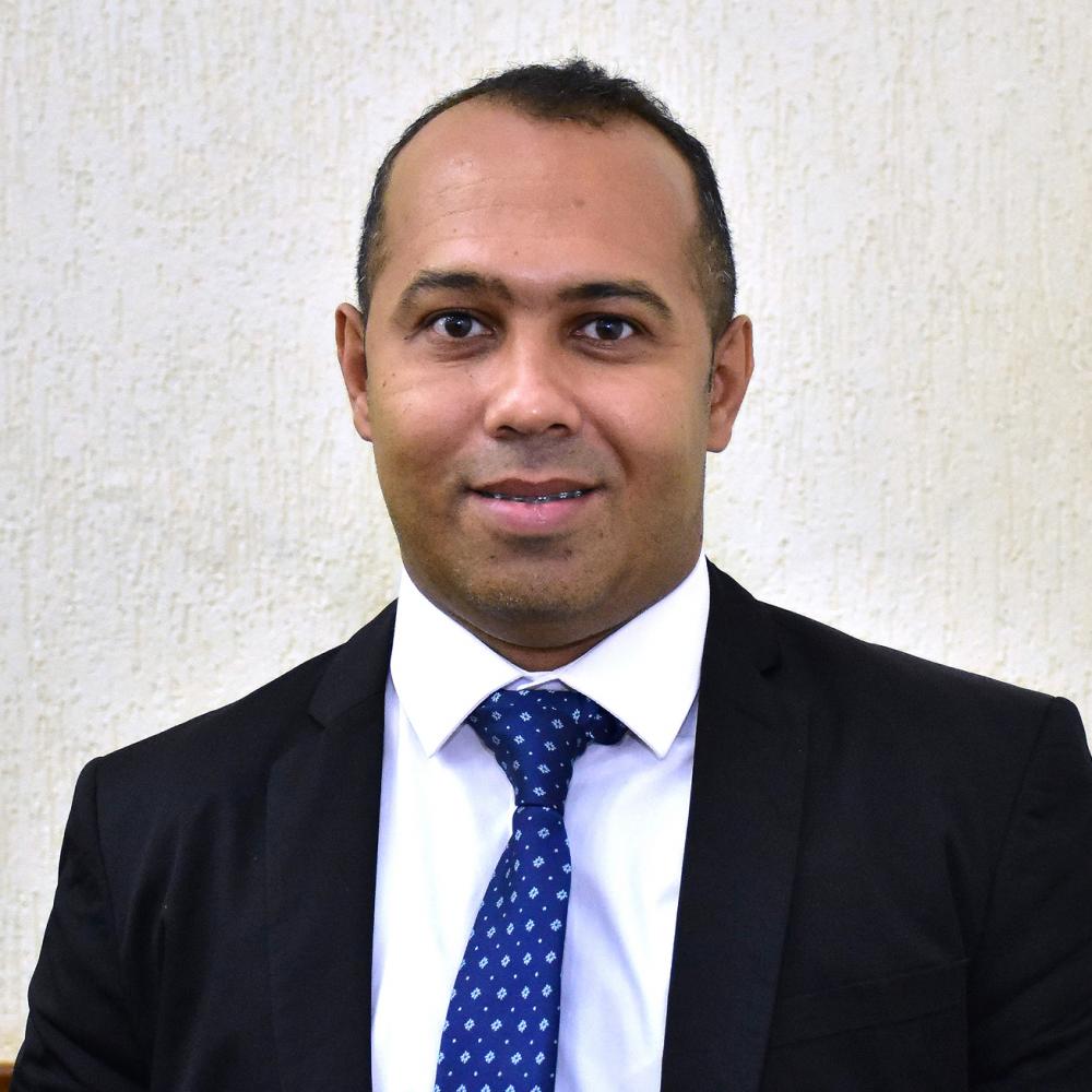 Presidente da CPI da cesta básica diz que é preciso ter provas: Paulão trouxe matérias de jornais.