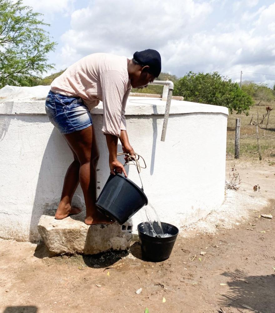 Secretário cobra posicionamento da Embasa sobre abastecimento de água na zona rural