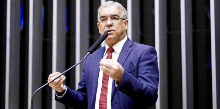 “Aumento de pena superlota presídios e inviabiliza penas alternativas, que mais recuperam quem comete crimes”, diz Zé Neto