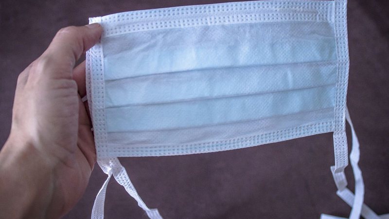 É falso que o Governo da Bahia tenha reestabelecido a obrigatoriedade do uso de máscaras