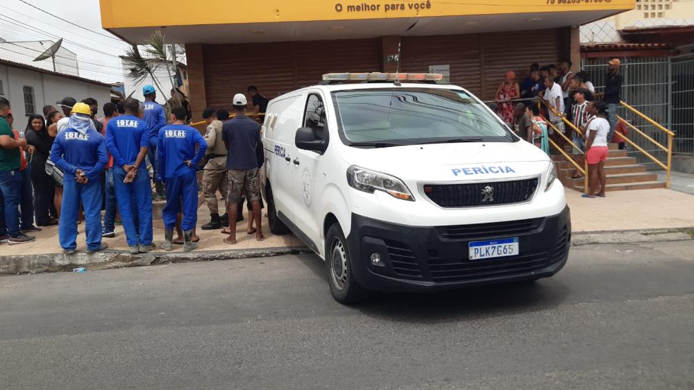 Mototaxista assassinado com tiros de 9mm na praça da paquera