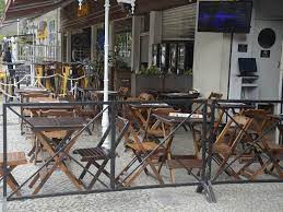 Decreto permite apresentação de voz e violão limitada a uma pessoa, nos bares e restaurantes