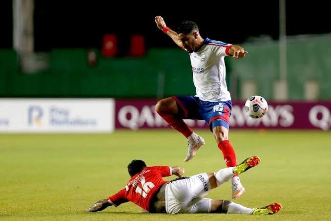 Na Argentina, Bahia decide classificação diante do Independiente