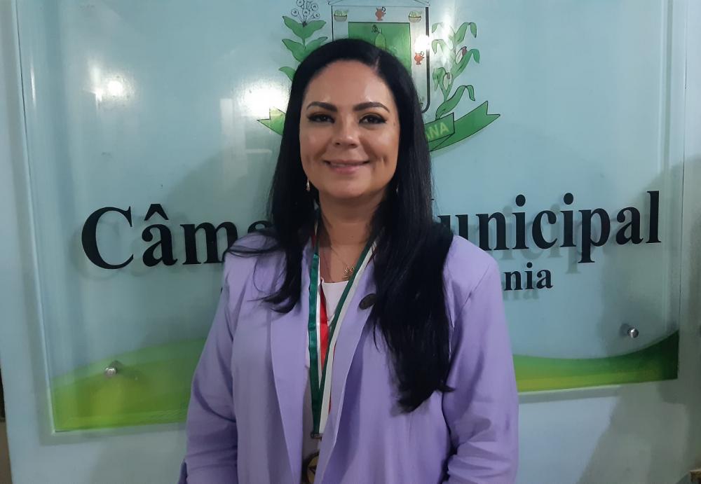 Delegada é homenageada com Comenda Maria Quitéria 