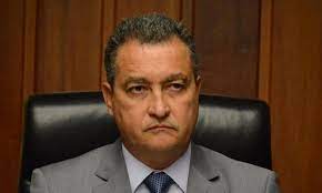 Covid-19: Rui Costa anuncia suspensão de transporte intermunicipal e proibição de festas no período junino