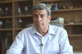 Colbert contrata advogado para acompanhar apuração da CPI da Cesta e se reúne com vereadores da base.