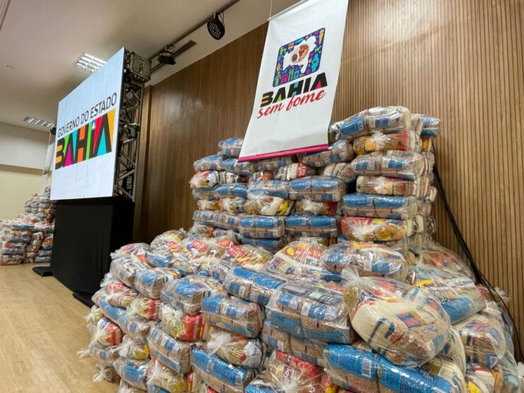 Governador sanciona lei que institui o programa Bahia Sem Fome