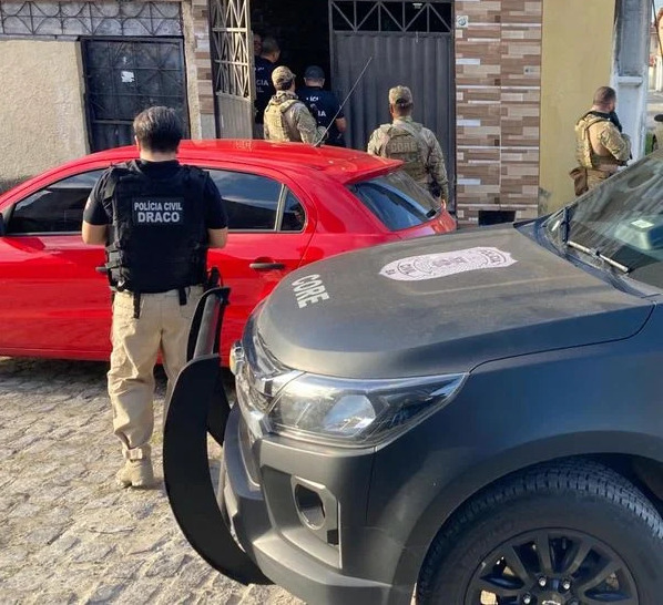 Sete envolvidos com tráfico e homicídios são presos pela Operação Aretusa