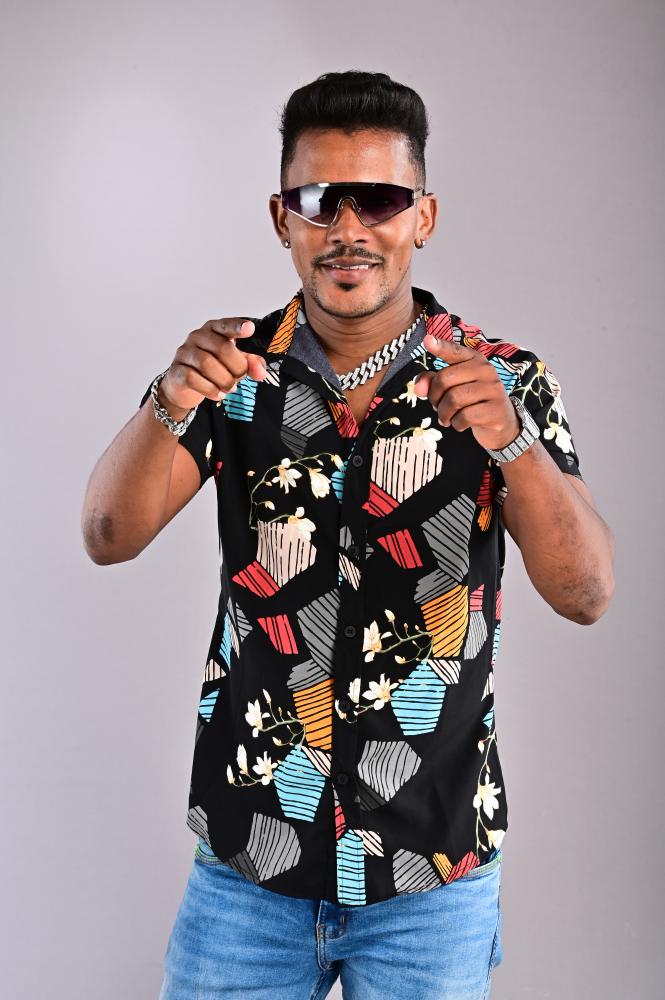 Nivaldo Marques presenteia fãs e lança novo CD