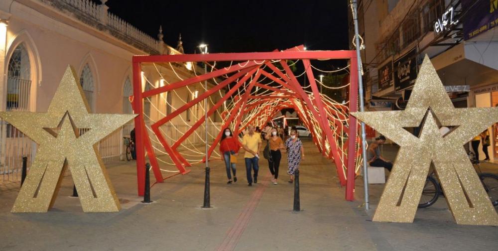 Espetáculo de música e luzes na programação natalina de Feira de Santana