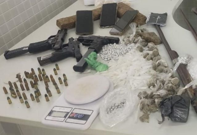 Quatro suspeitos de homicídios e roubos morrem em confronto com as polícias civil e militar em Várzea