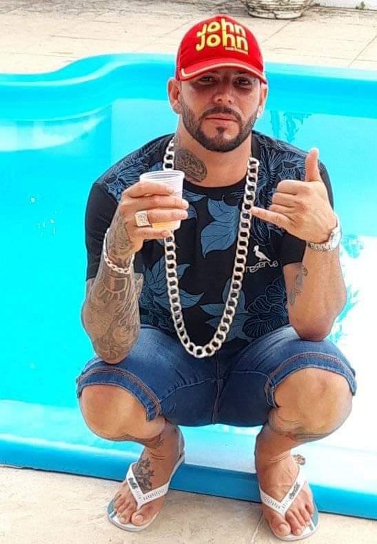 Empilhador é morto com cerca de 30 tiros na 