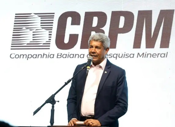 Estado firma parceria com empresa canadense para dobrar produção de energia solar