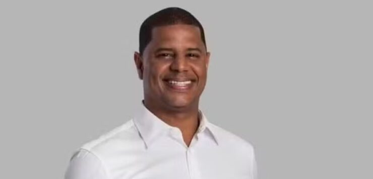 Marcelinho Carioca é encontrado e levado para delegacia