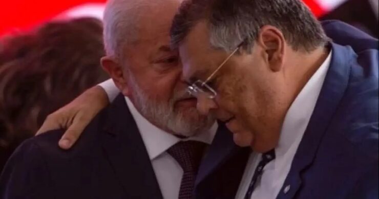 Lula sinaliza que decidirá substituto de Dino ainda em dezembro, diz coluna