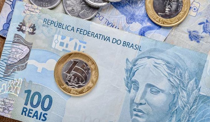 Governo define valor do novo salário mínimo para 2024