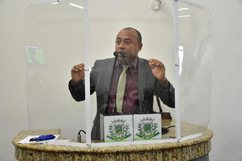 Associação do transporte alternativo acusada de incluir 