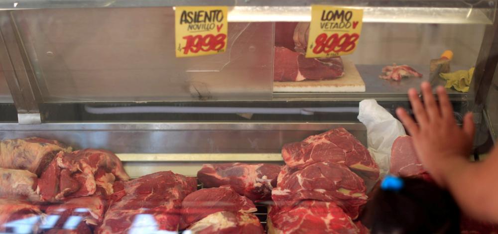 Preço das carnes no Brasil fecha 2023 com maior queda em 23 anos
