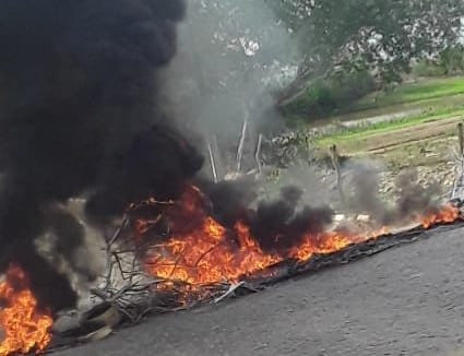 Após suspenção da Festa de Reis em Tiquaruçu, comunidade protesta 