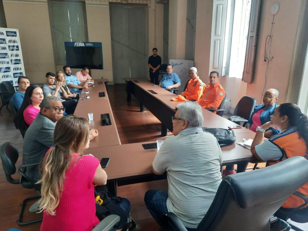  Feira de Santana registra volume histórico de chuva aponta comitê de crise.