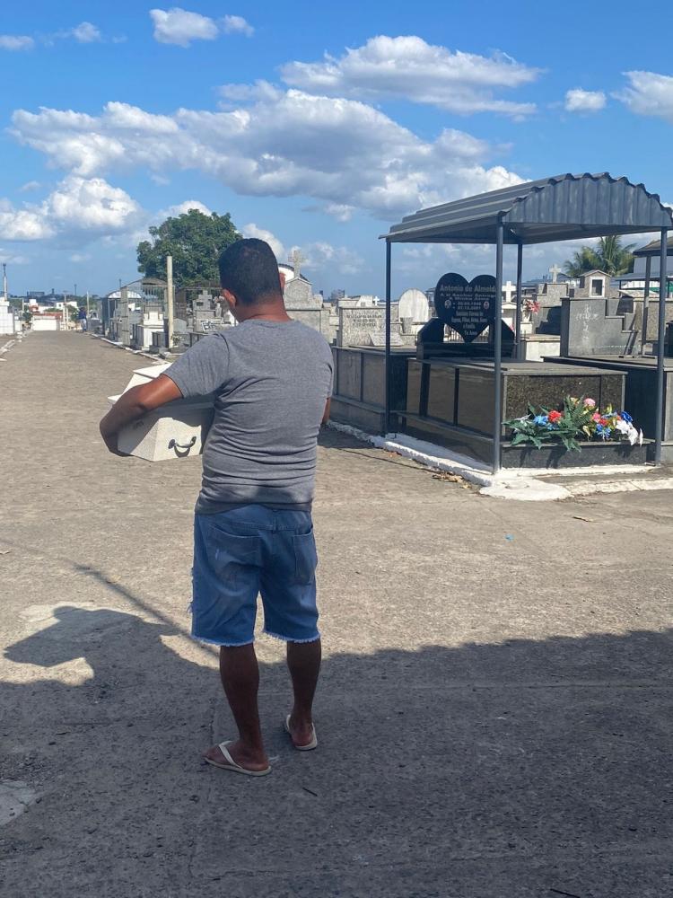 Familiares e amigos exigem respostas para a morte do pequeno Brayan no HEC