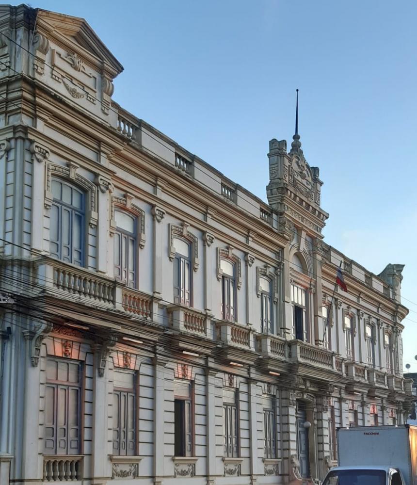 comércio abre neste sábado (29) e vendas de bebidas alcoólicas estão proibidas a partir das 18h; relembre regras do decreto