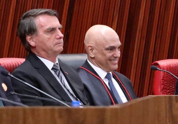 Moraes nega pedido de Bolsonaro para adiar depoimento à PF