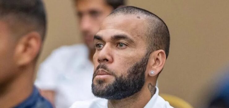 Juíza espanhola convoca Daniel Alves para ir ao tribunal nesta quinta-feira