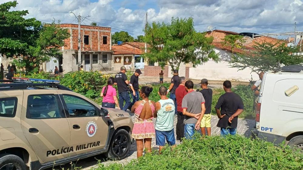 Homem é morto com cerca de dez tiros no bairro da Conceição 