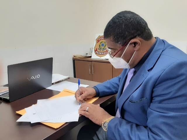 Vereador Paulão do Caldeirão presta esclarecimentos na PF como testemunha do caso das cestas básicas nas eleições