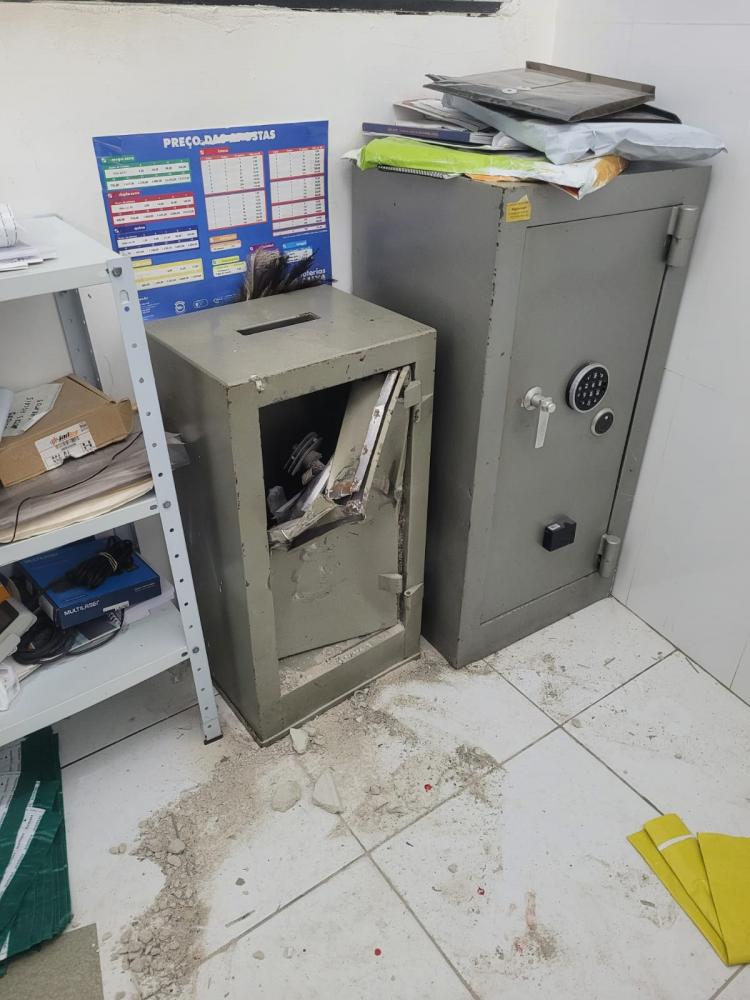  Guarnição da 64ª CIPM frustra furto a casa lotérica no centro de Feira de Santana e prende três suspeitos