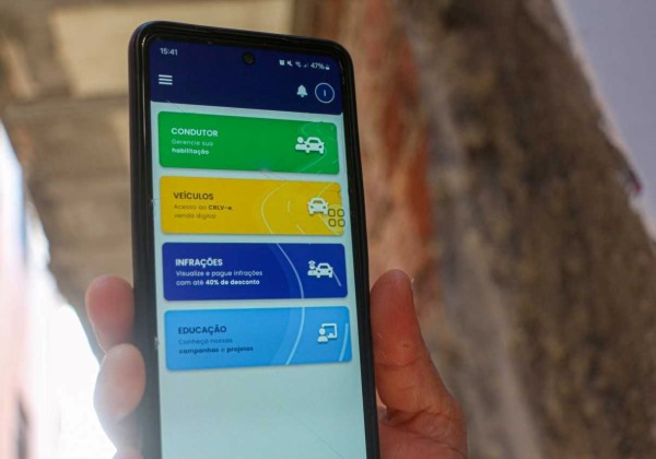 Detran-BA celebra crescimento das vendas digitais de veículos