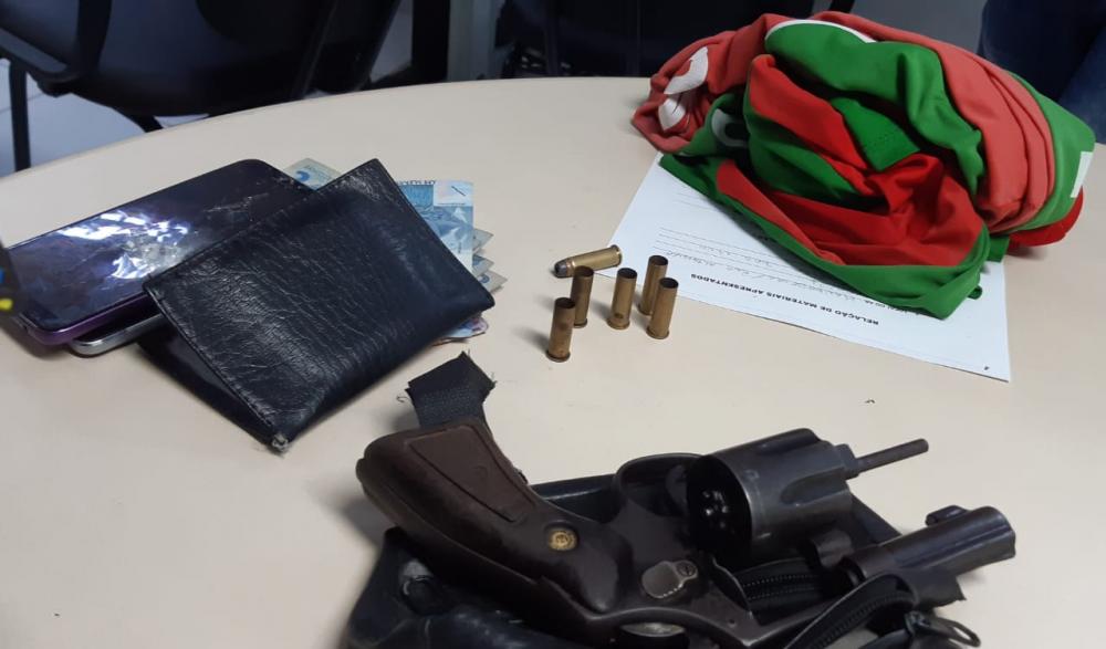 Assaltantes morrem em confronto com militares no bairro Mangabeira.