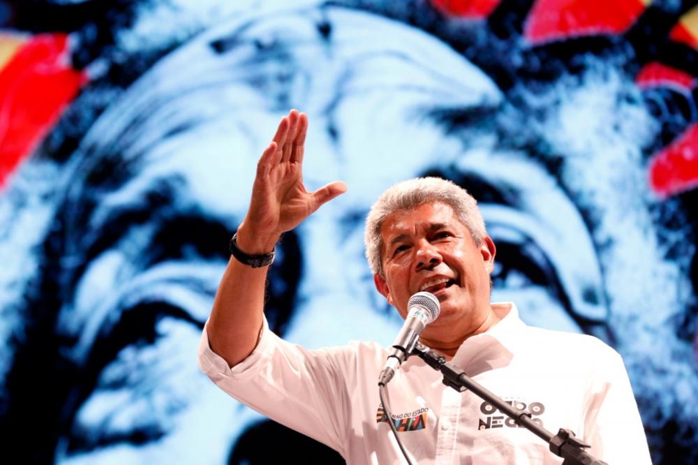 Jerônimo quer levar 17 vereadores para apoiar candidatura de Zé Neto.