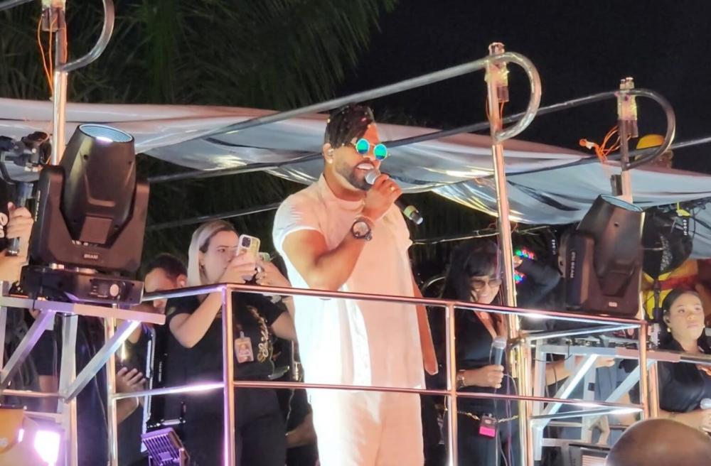 Silvanno Salles alcança 7 milhões de ouvintes mensais no spotify e diz que pretende lançar feat com Davi e Rodriguinho