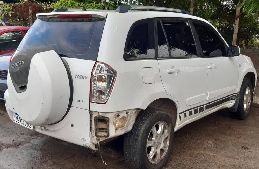 Vítimas de invasão de carro a bar na são domingos prestam depoimento a polícia.