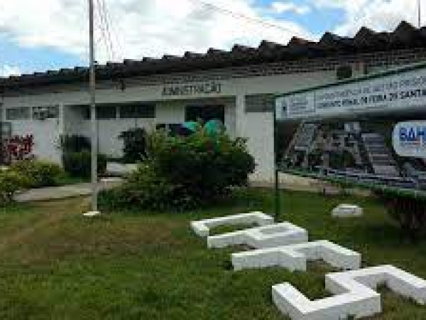 Detentos do conjunto penal de Feira driblam segurança e fogem na madrugada