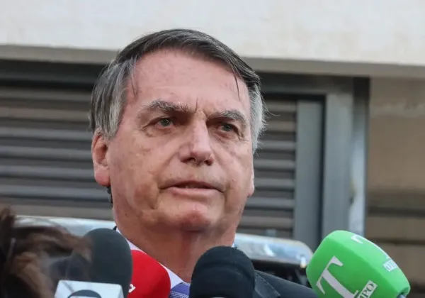 Bolsonaro expressa preocupações sobre Reforma Tributária em postagem no Instagram