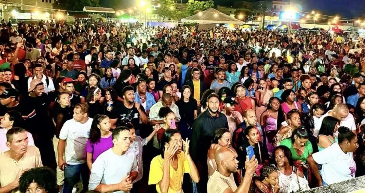 1º Canta Feira atrai grande público trazendo artistas da música gospel local e nacional