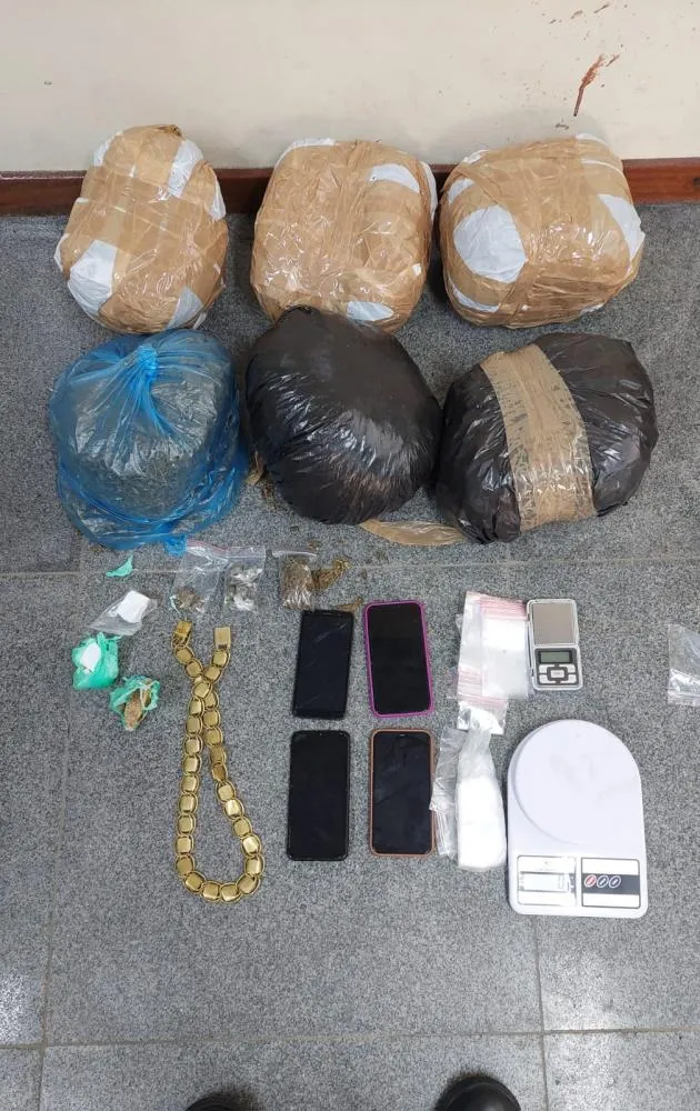 65ª CIPM apreende drogas em Condomínio na Fraga Maia