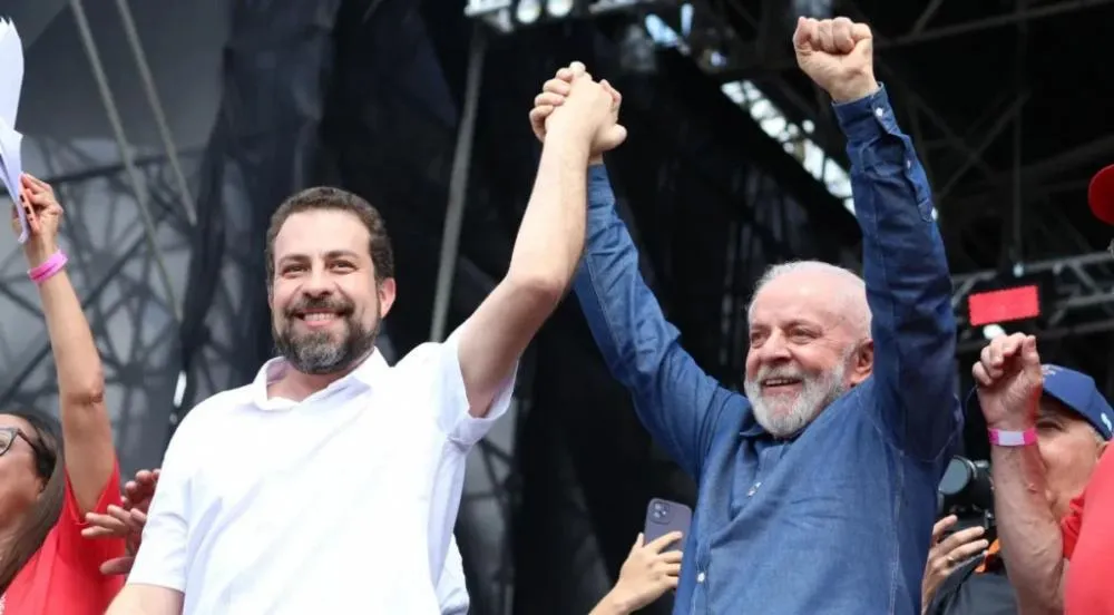 MPE multa Lula em R$ 25 mil por pedir voto para Boulos no 1º de Maio