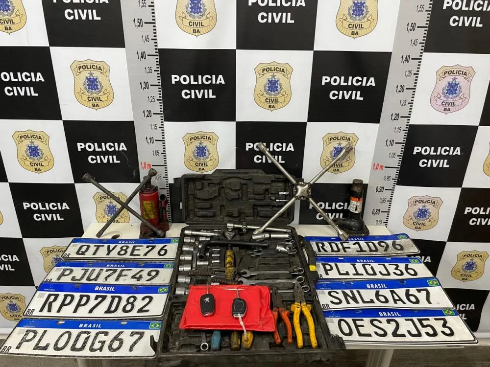 Polícia Civil prende homem em desmanche de veículos e peças roubadas no Santo Antonio.