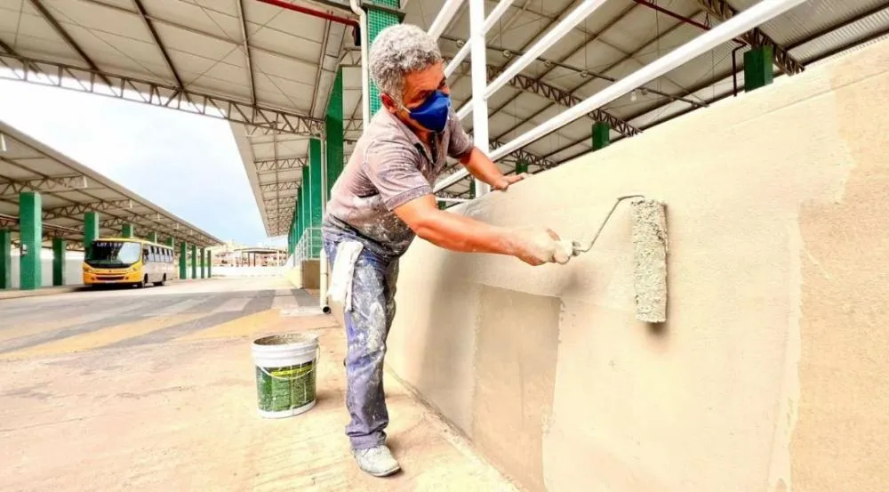 Prefeitura realiza serviços de reparo e manutenção no Terminal Ayrton Senna