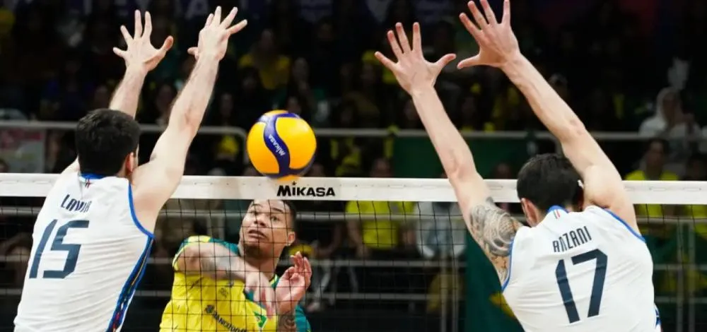 Seleção brasileira de vôlei cai diante da Itália no Ginásio do Maracanãzinho