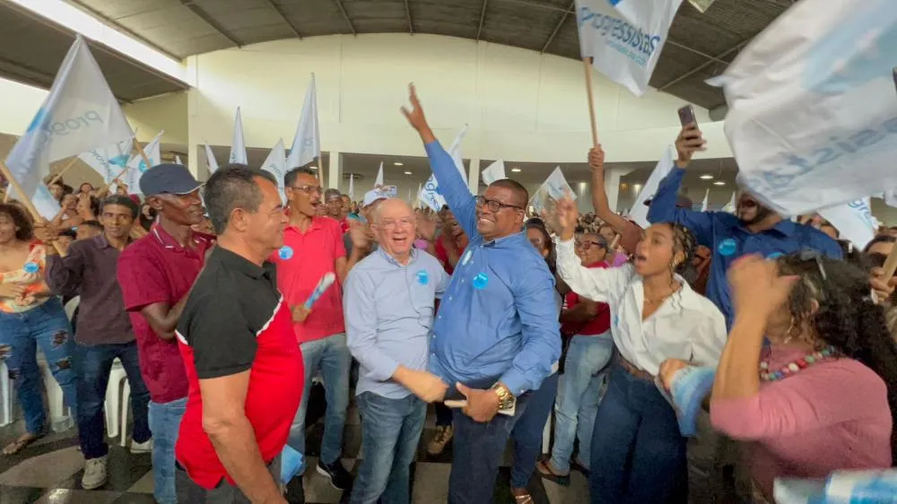 Paulão do Caldeirão lança pré-candidatura e oficializa apoio a José Ronaldo