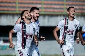 Fluminense de Feira vence na estreia e assume liderança da Série B do Baianão