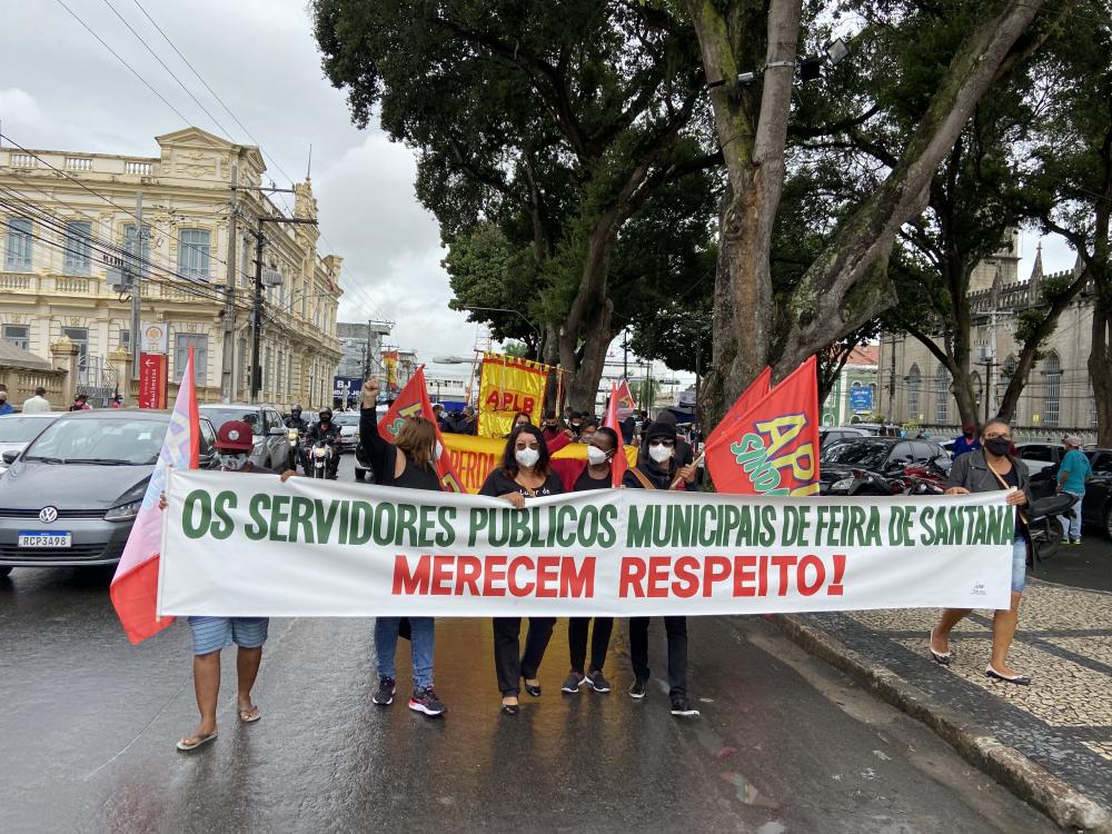 Justiça determina suspensão do corte dos salários de professores da rede municipal de Feira de Santana