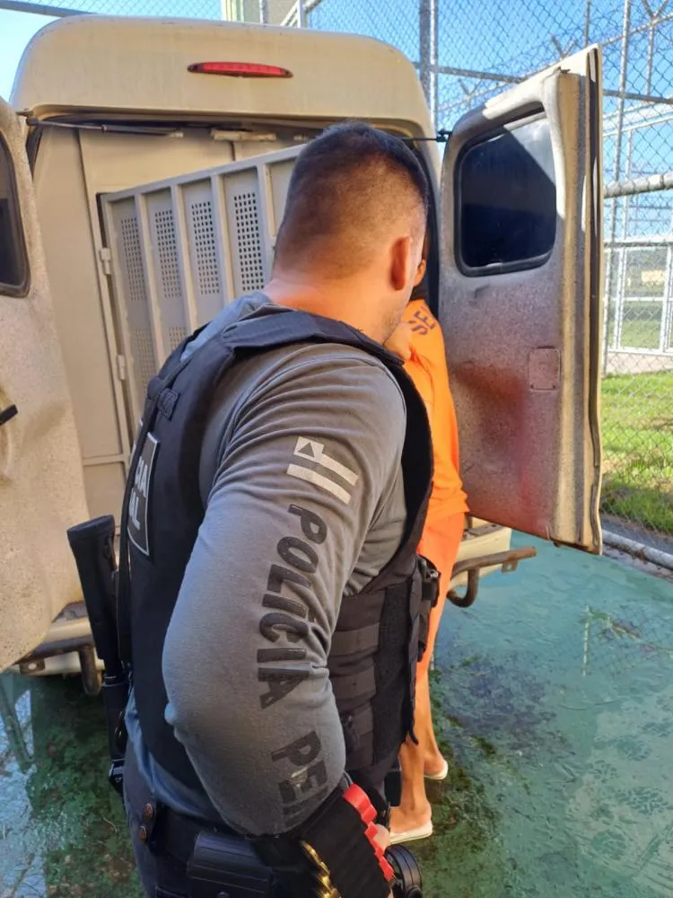 Chefão do tráfico é transferido para o Presídio de Segurança Máxima de Serrinha