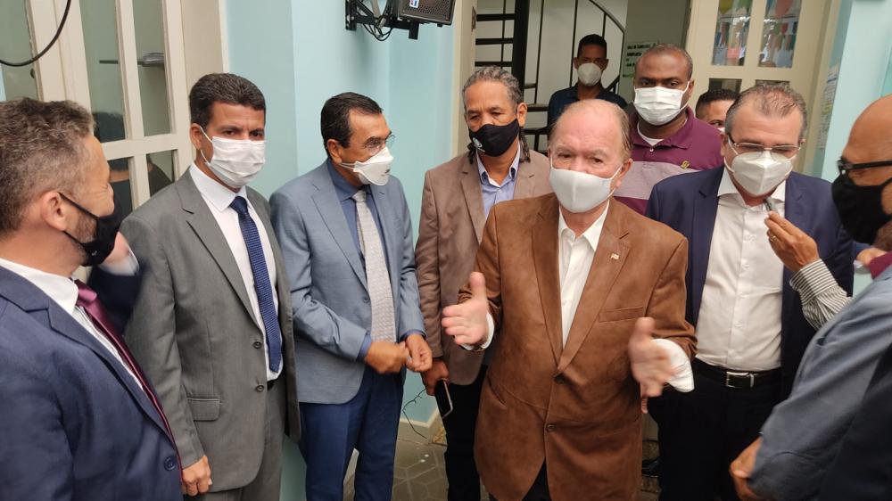 Vice governador recebe homenagem da câmara de Feira de Santana