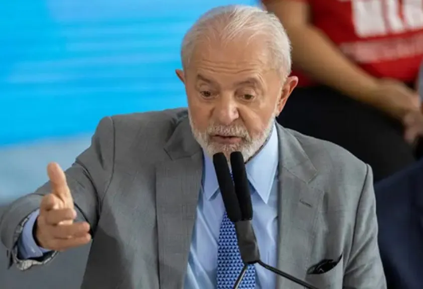 Lula diz que PT apoiará candidatos aliados onde não tiver candidato próprio nas eleições municipais